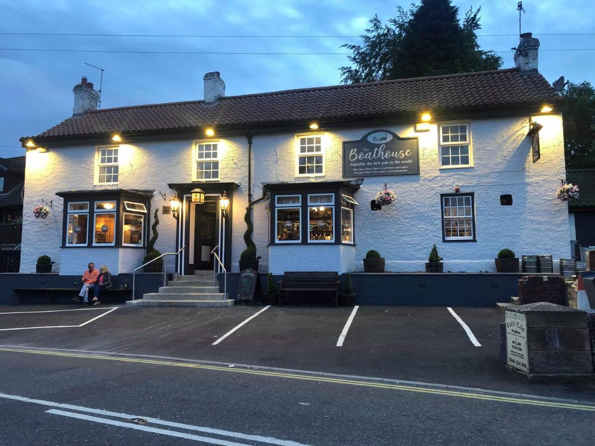 The Boathouse Wylam Hotel Eksteriør billede